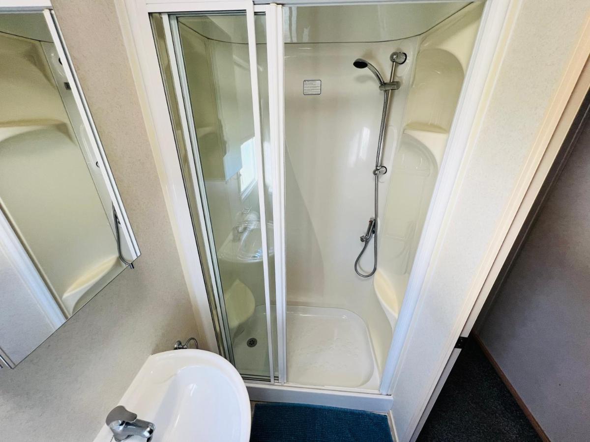 3 Bedroom Caravan Kg37, Dog Friendly, Shanklin, Isle Of Wight Exterior photo